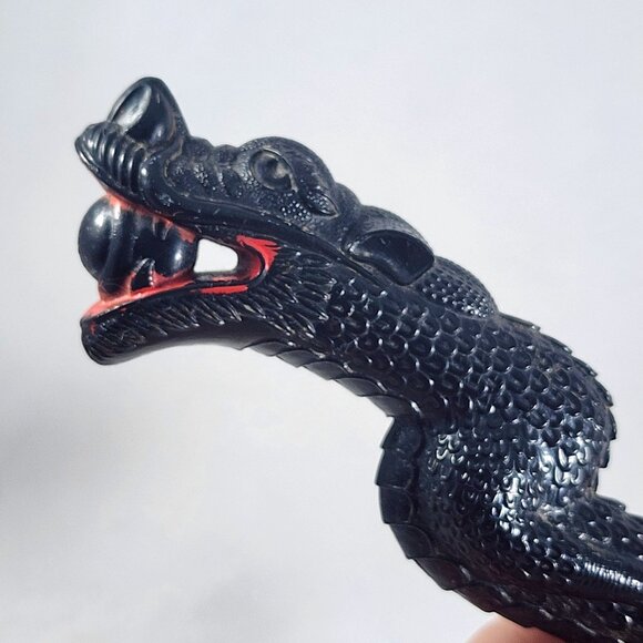Vintage Japanese Dragon Shoehorn Black Fantasy Asian Style Mythical Beast Wand - Picture 3 of 9